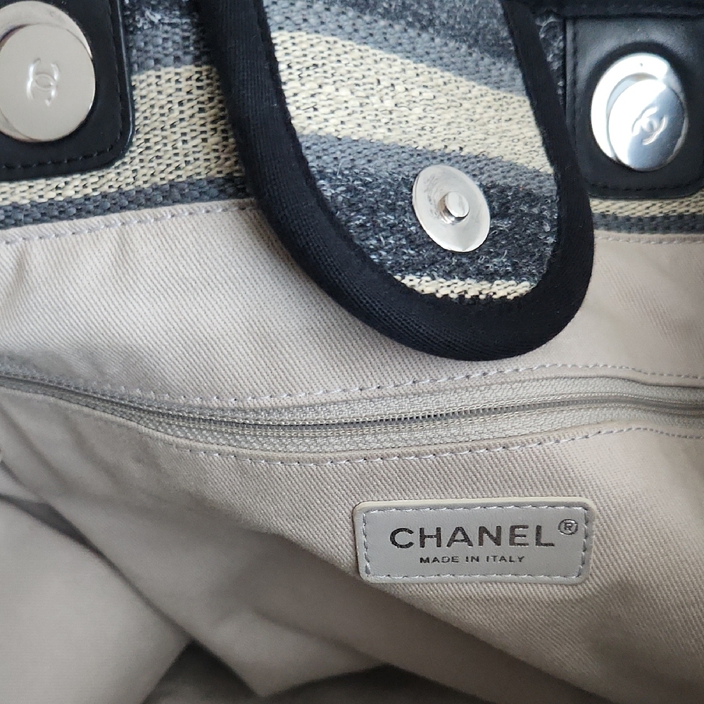 Authentic CHANEL XL Deauville Tote - Picture 4 of 10